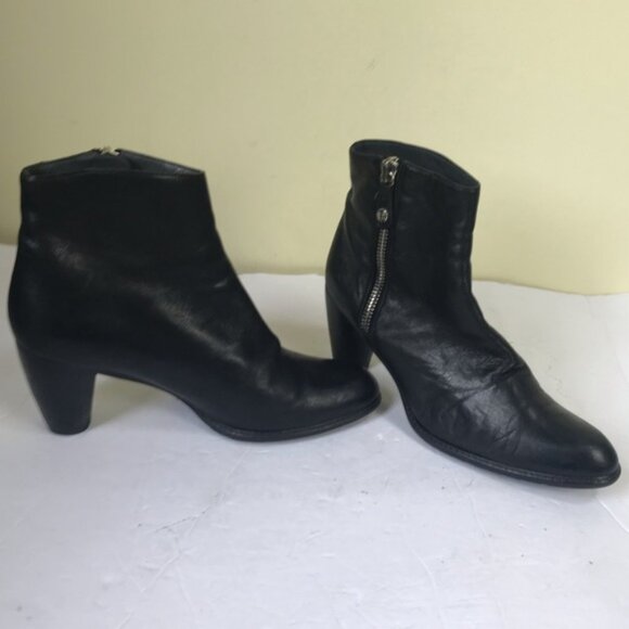 Stuart Weitzman Leather Ankle Booties Boots Side Zipper Rubber Sole Stacked Heel - Picture 11 of 15